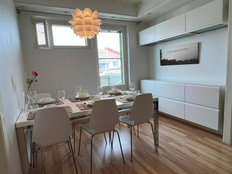 Spacious And Stylish Penthouse In Downtown Rovaniemi Extérieur photo